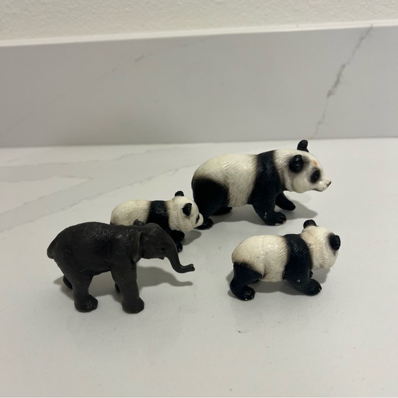 Schleich Panda and Elephant Figurine Set set of 4 - Picture 9 of 16